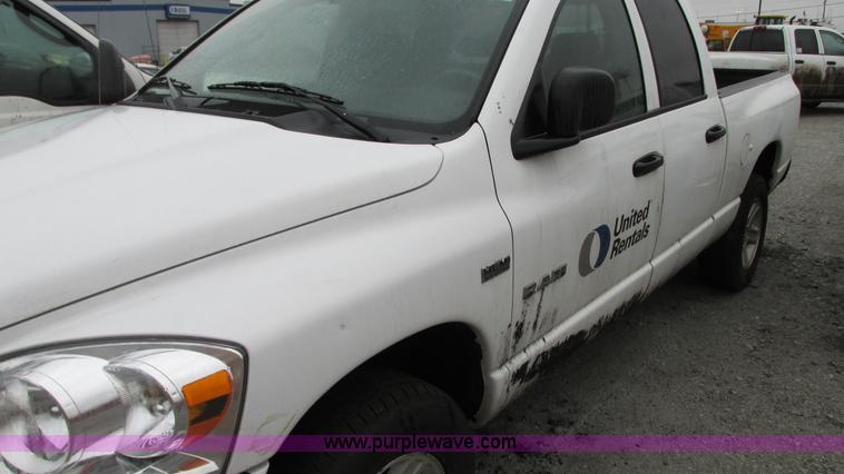 image for item G9116 2008 Dodge Ram 1500 Quad CAb pickup truck