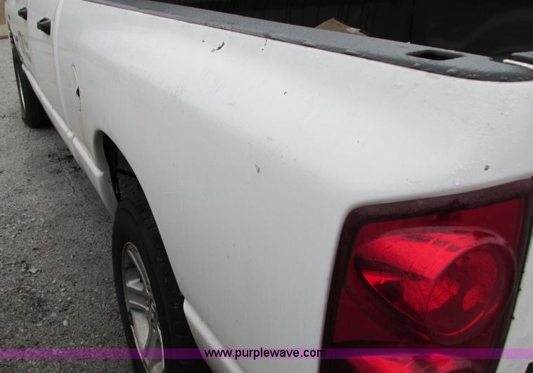 image for item G9116 2008 Dodge Ram 1500 Quad CAb pickup truck