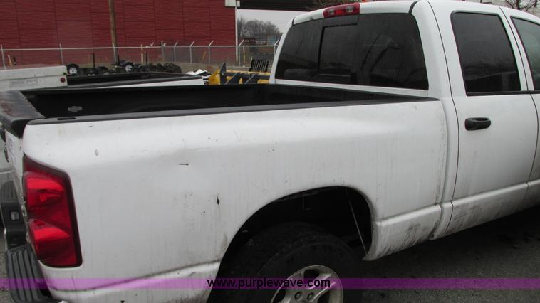 image for item G9116 2008 Dodge Ram 1500 Quad CAb pickup truck