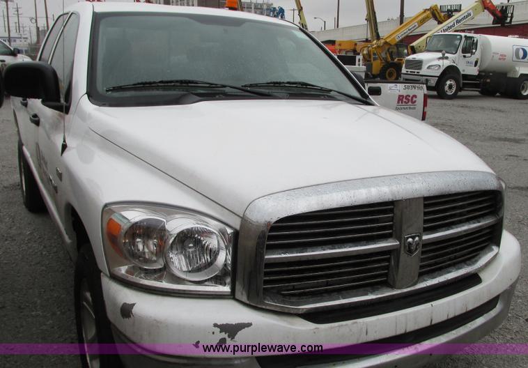 image for item G9116 2008 Dodge Ram 1500 Quad CAb pickup truck