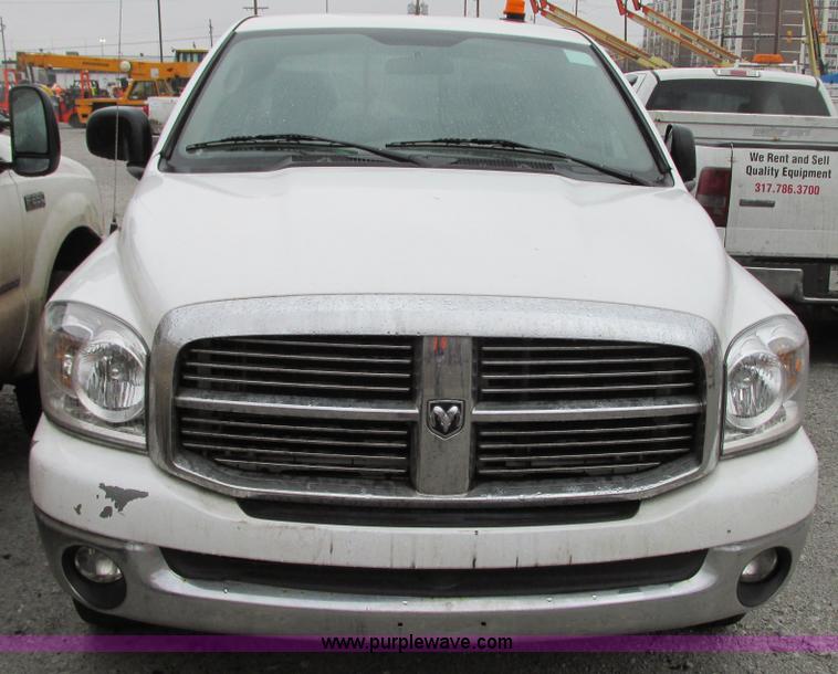 image for item G9116 2008 Dodge Ram 1500 Quad CAb pickup truck