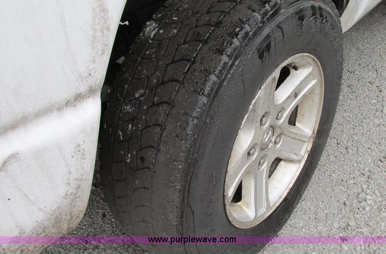 image for item G9116 2008 Dodge Ram 1500 Quad CAb pickup truck