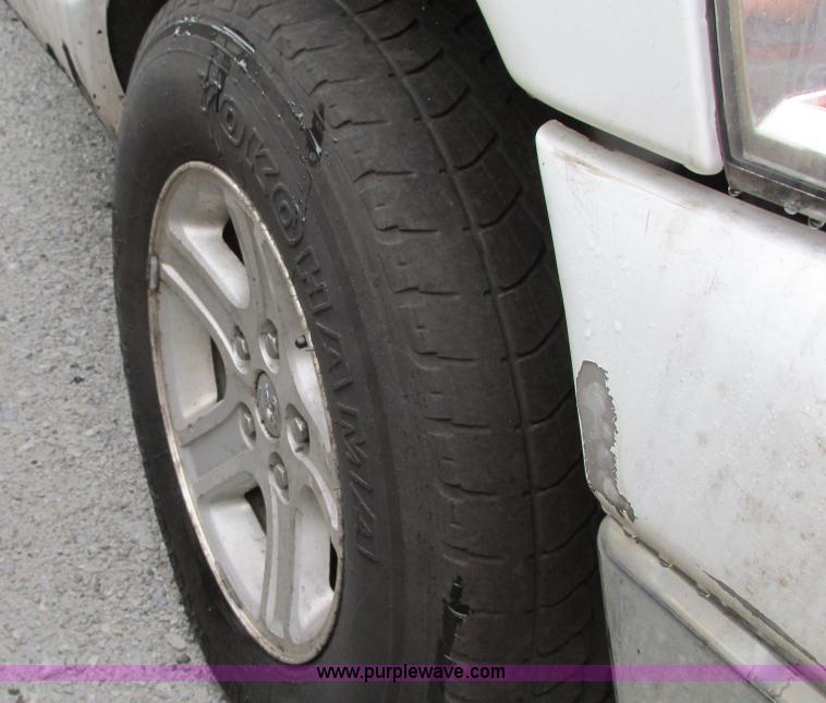 image for item G9116 2008 Dodge Ram 1500 Quad CAb pickup truck