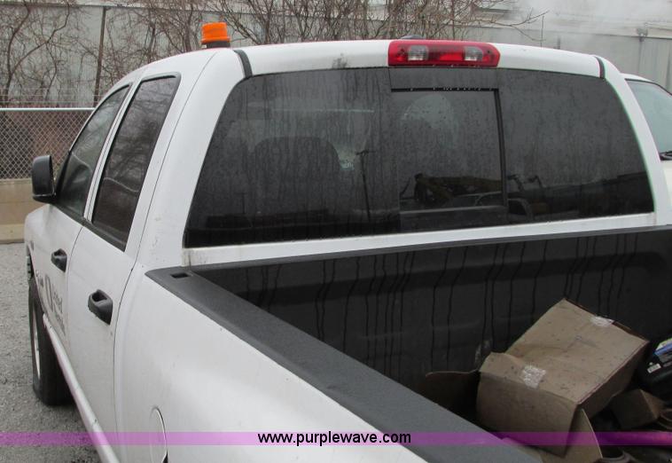 image for item G9116 2008 Dodge Ram 1500 Quad CAb pickup truck