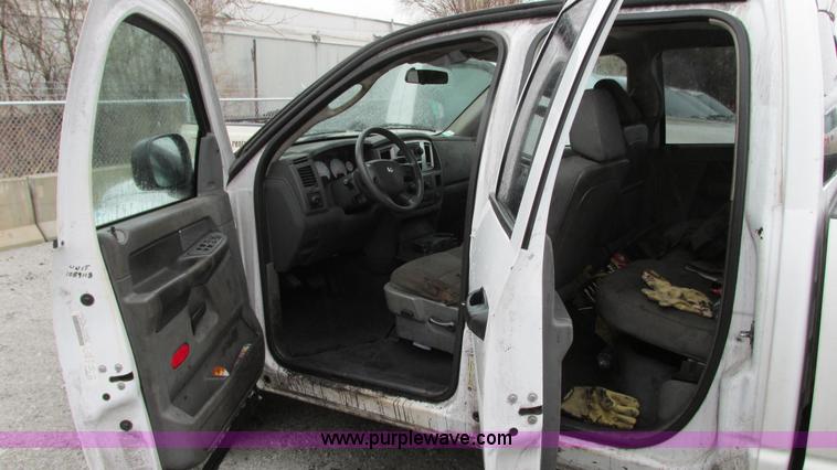 image for item G9116 2008 Dodge Ram 1500 Quad CAb pickup truck