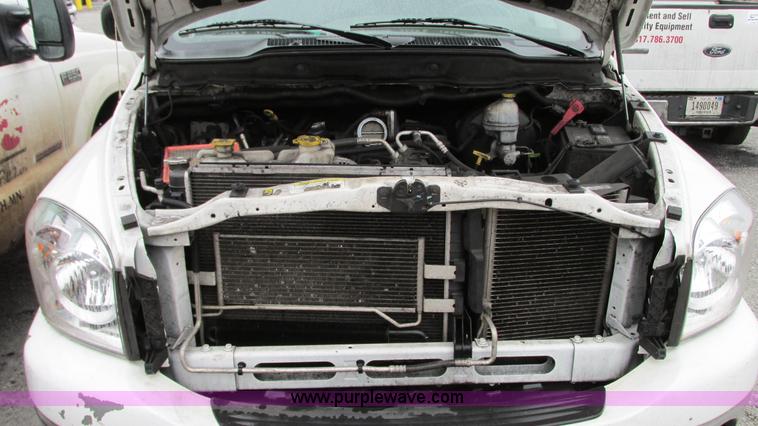 image for item G9116 2008 Dodge Ram 1500 Quad CAb pickup truck