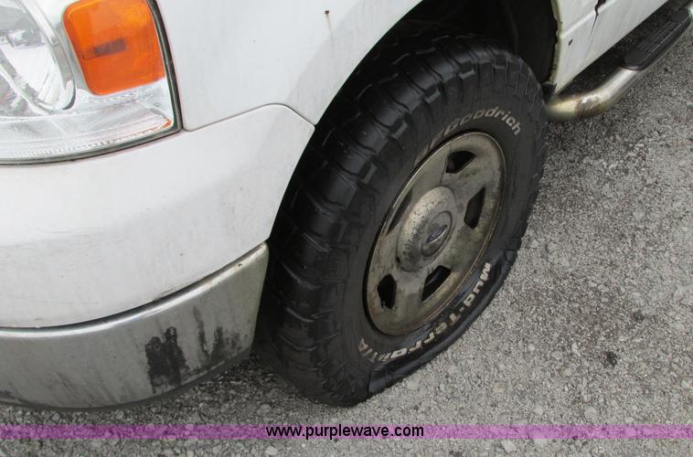 image for item G9117 2005 Ford F150 XLT SuperCab pickup truck