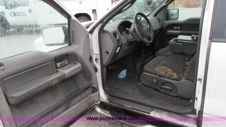 image for item G9117 2005 Ford F150 XLT SuperCab pickup truck