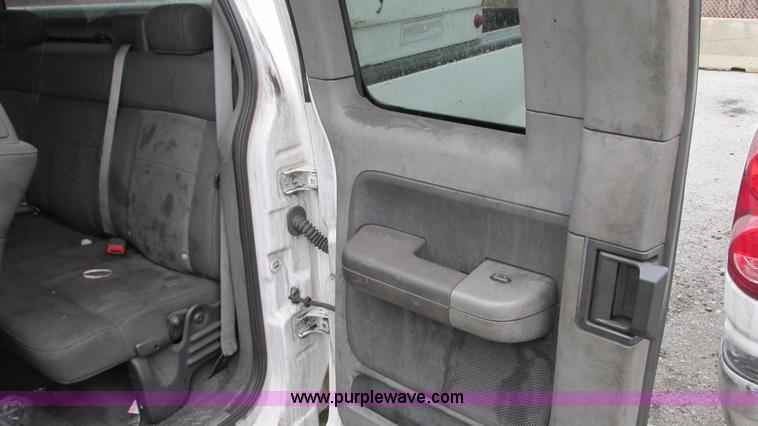 image for item G9117 2005 Ford F150 XLT SuperCab pickup truck