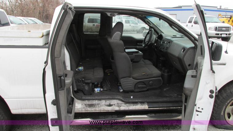 image for item G9117 2005 Ford F150 XLT SuperCab pickup truck