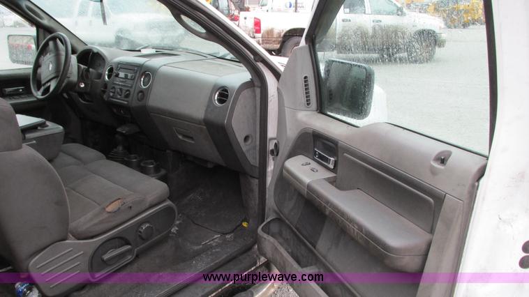 image for item G9117 2005 Ford F150 XLT SuperCab pickup truck