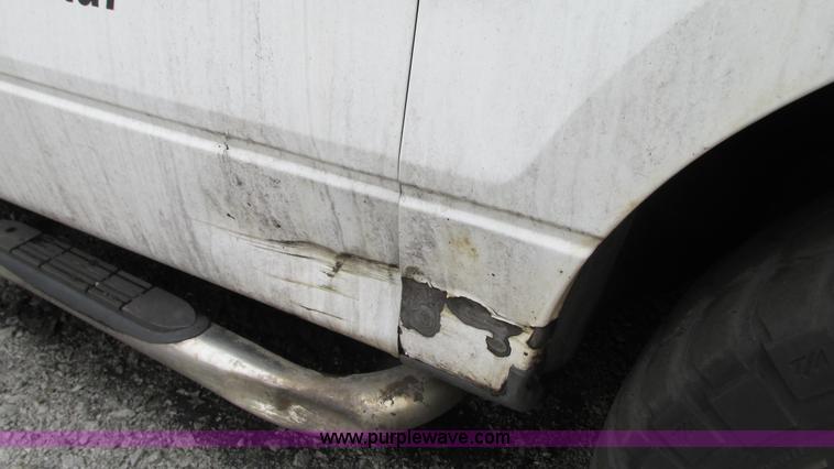 image for item G9117 2005 Ford F150 XLT SuperCab pickup truck