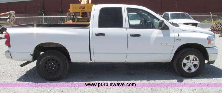 image for item G9119 2008 Dodge Ram 1500 Quad Cab pickup truck