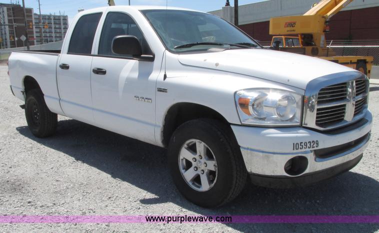 image for item G9119 2008 Dodge Ram 1500 Quad Cab pickup truck