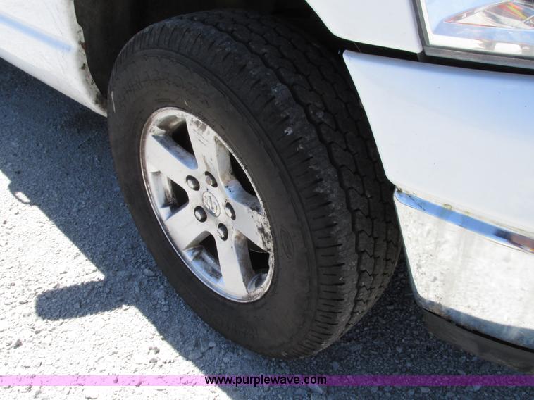 image for item G9119 2008 Dodge Ram 1500 Quad Cab pickup truck