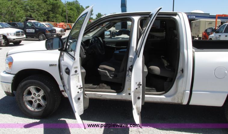 image for item G9119 2008 Dodge Ram 1500 Quad Cab pickup truck