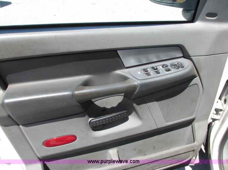 image for item G9119 2008 Dodge Ram 1500 Quad Cab pickup truck