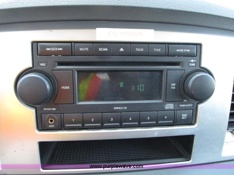 image for item G9119 2008 Dodge Ram 1500 Quad Cab pickup truck