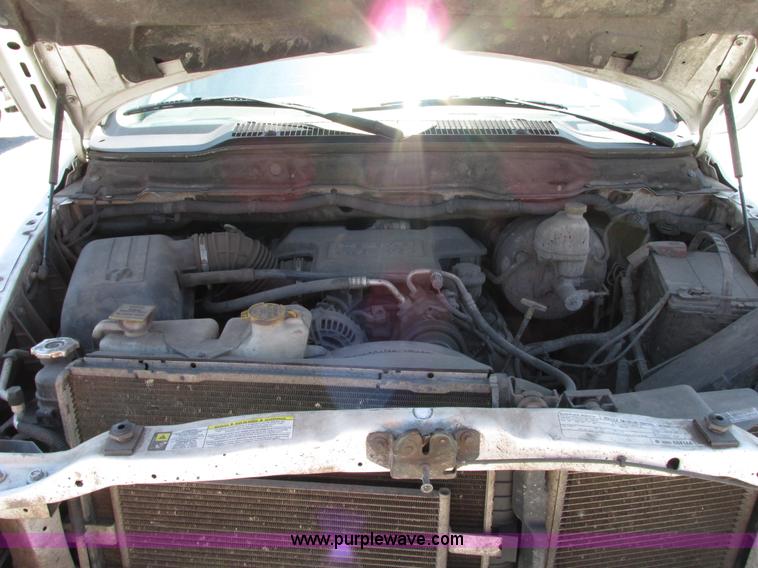 image for item G9119 2008 Dodge Ram 1500 Quad Cab pickup truck