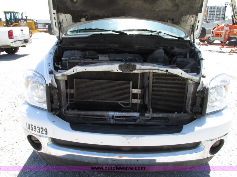 image for item G9119 2008 Dodge Ram 1500 Quad Cab pickup truck