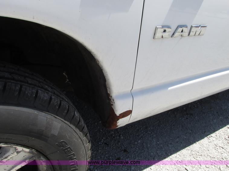 image for item G9119 2008 Dodge Ram 1500 Quad Cab pickup truck