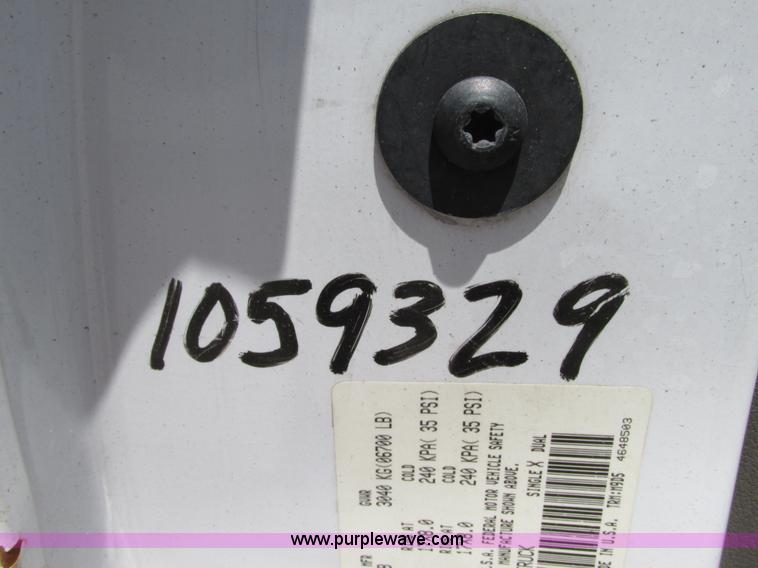 image for item G9119 2008 Dodge Ram 1500 Quad Cab pickup truck