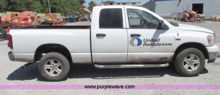 image for item G9120 2008 Dodge Ram 1500 Quad Cab pickup truck