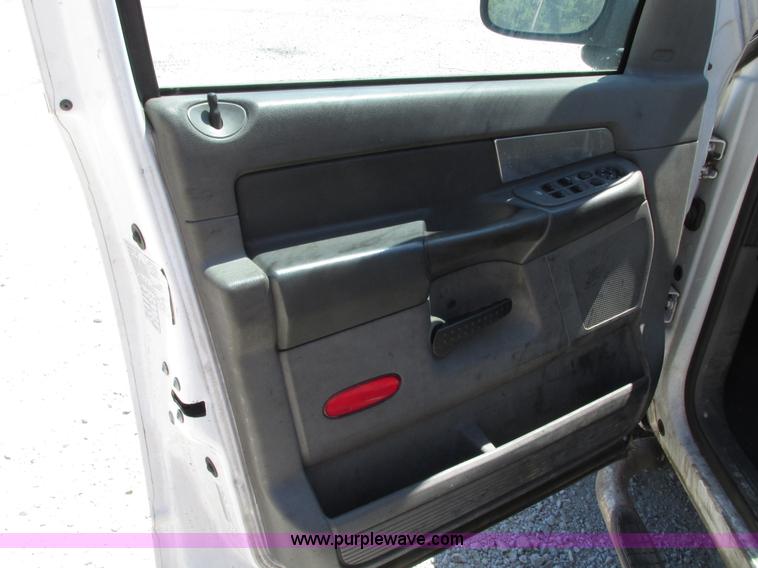 image for item G9120 2008 Dodge Ram 1500 Quad Cab pickup truck