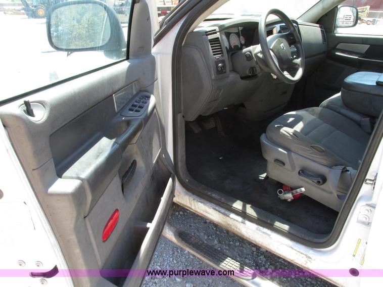 image for item G9120 2008 Dodge Ram 1500 Quad Cab pickup truck