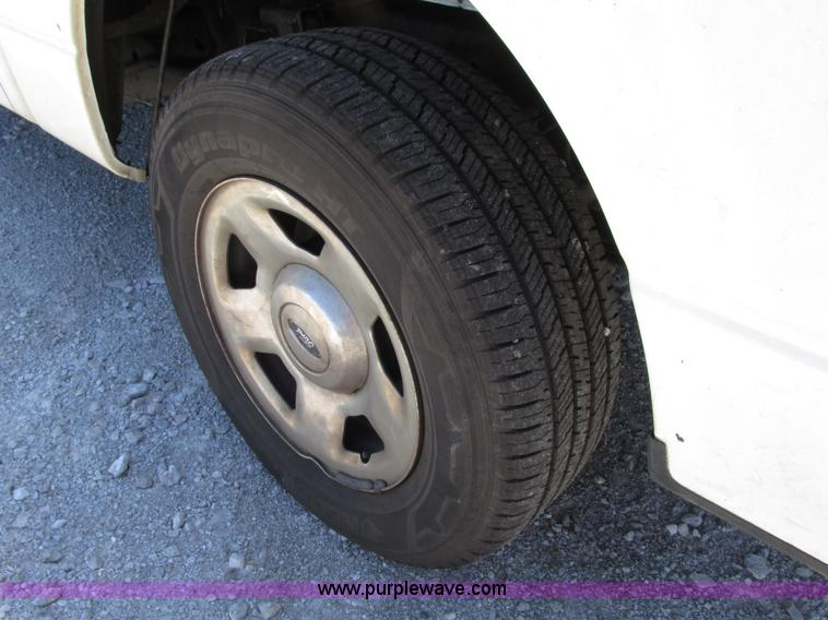 image for item G9121 2006 Ford F150 XLT SuperCrew pickup truck