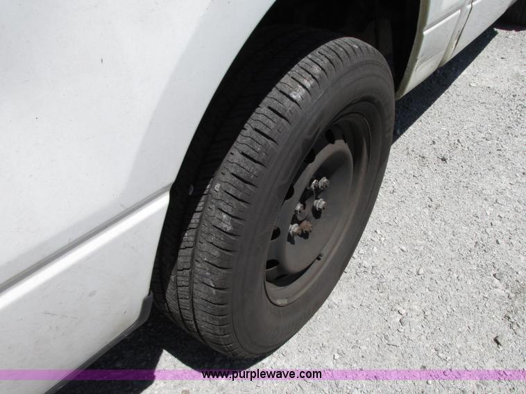 image for item G9121 2006 Ford F150 XLT SuperCrew pickup truck