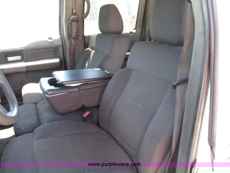 image for item G9121 2006 Ford F150 XLT SuperCrew pickup truck