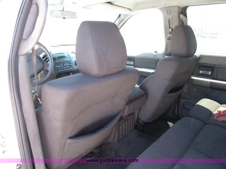 image for item G9121 2006 Ford F150 XLT SuperCrew pickup truck