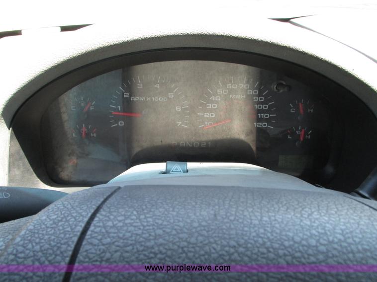 image for item G9121 2006 Ford F150 XLT SuperCrew pickup truck