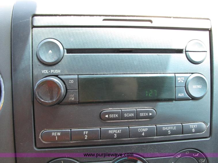 image for item G9121 2006 Ford F150 XLT SuperCrew pickup truck