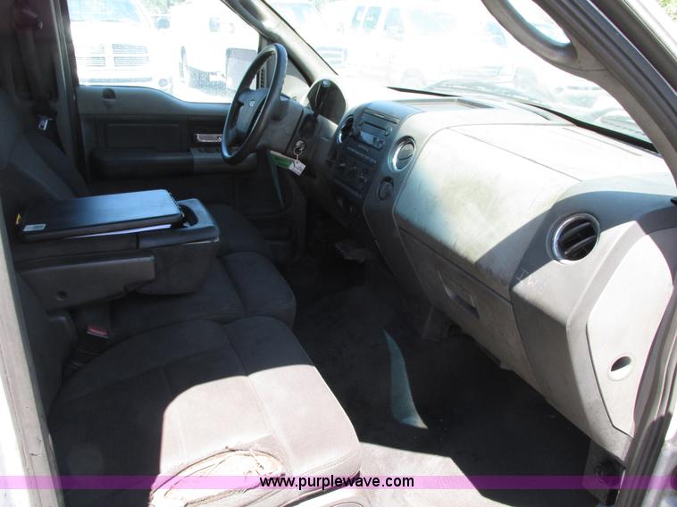 image for item G9121 2006 Ford F150 XLT SuperCrew pickup truck