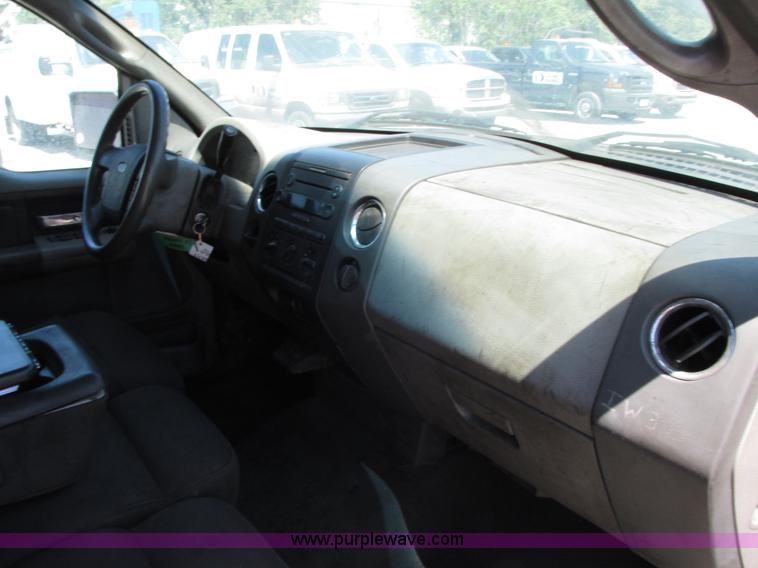 image for item G9121 2006 Ford F150 XLT SuperCrew pickup truck