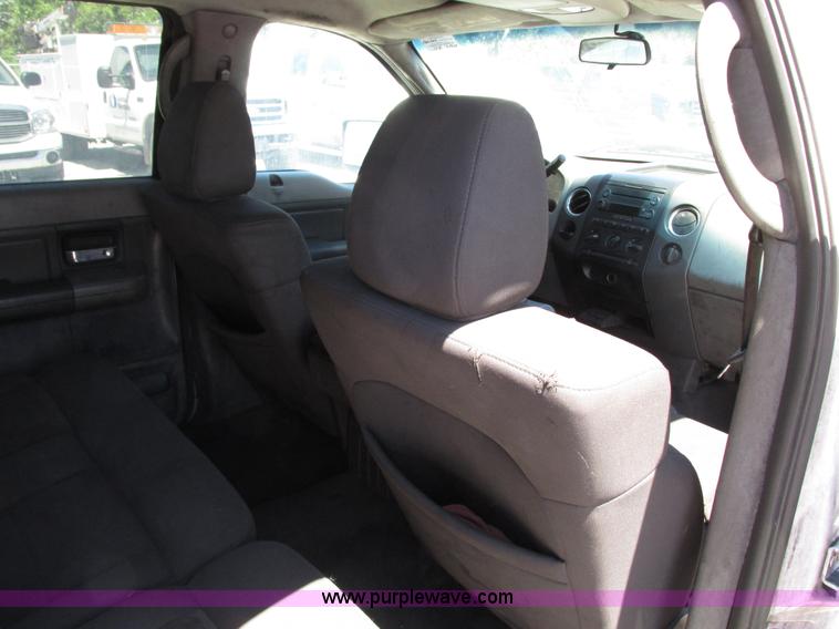 image for item G9121 2006 Ford F150 XLT SuperCrew pickup truck