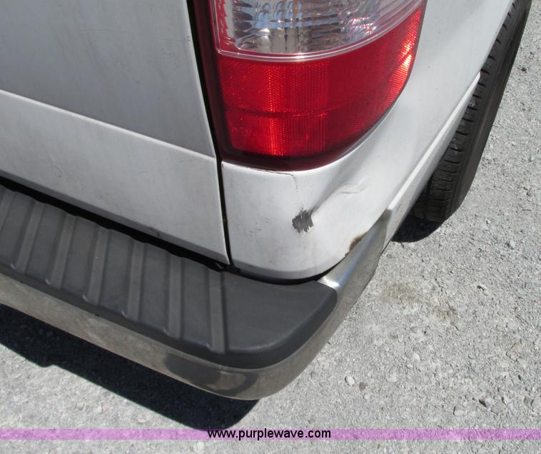 image for item G9121 2006 Ford F150 XLT SuperCrew pickup truck