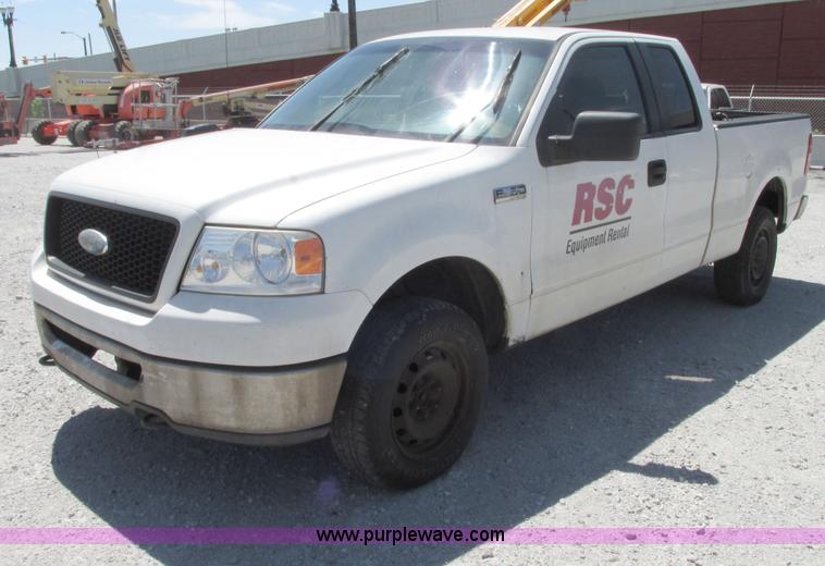 image for item G9122 2006 Ford F150 XLT SuperCab pickup truck