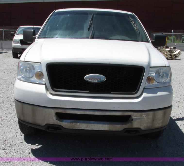 image for item G9122 2006 Ford F150 XLT SuperCab pickup truck