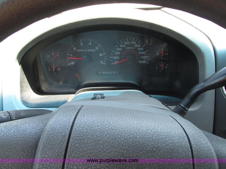 image for item G9122 2006 Ford F150 XLT SuperCab pickup truck