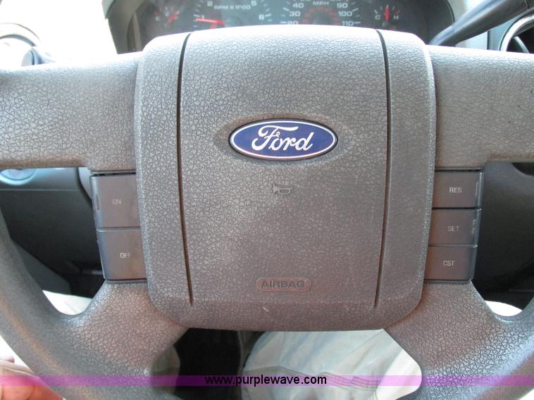 image for item G9122 2006 Ford F150 XLT SuperCab pickup truck
