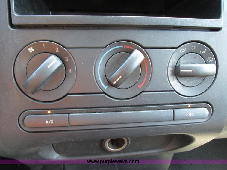 image for item G9122 2006 Ford F150 XLT SuperCab pickup truck