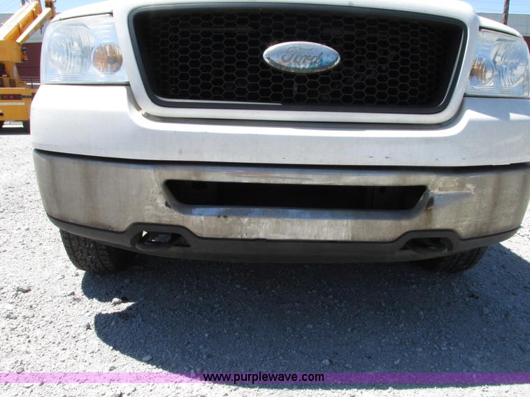 image for item G9122 2006 Ford F150 XLT SuperCab pickup truck