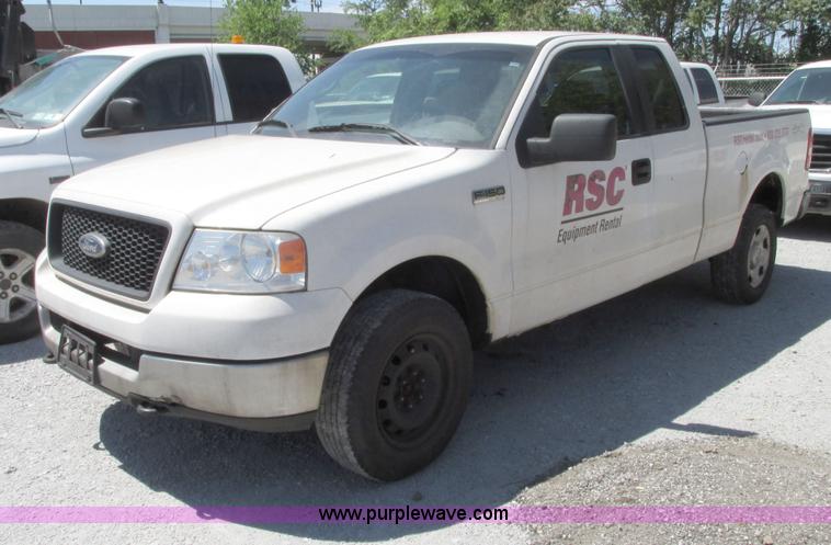 image for item G9123 2005 Ford F150 XLT SuperCab pickup truck
