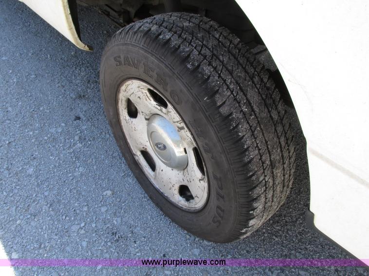 image for item G9123 2005 Ford F150 XLT SuperCab pickup truck