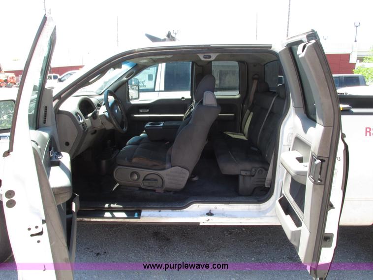 image for item G9123 2005 Ford F150 XLT SuperCab pickup truck