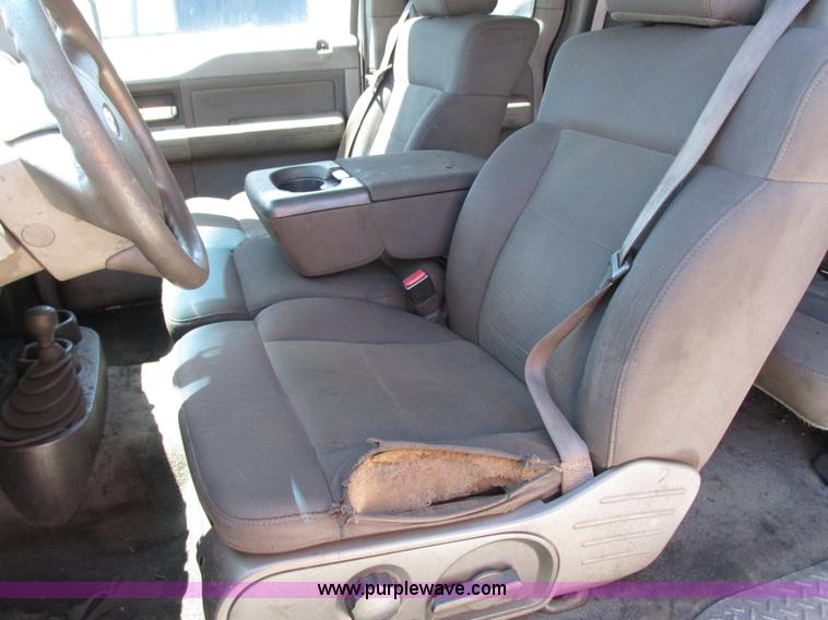 image for item G9123 2005 Ford F150 XLT SuperCab pickup truck