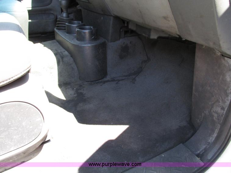 image for item G9123 2005 Ford F150 XLT SuperCab pickup truck